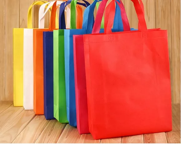 کیف های غیر بافته شده در زندگی رایج است